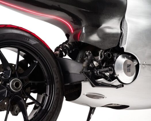8 B9 DUCATI 821.jpg
