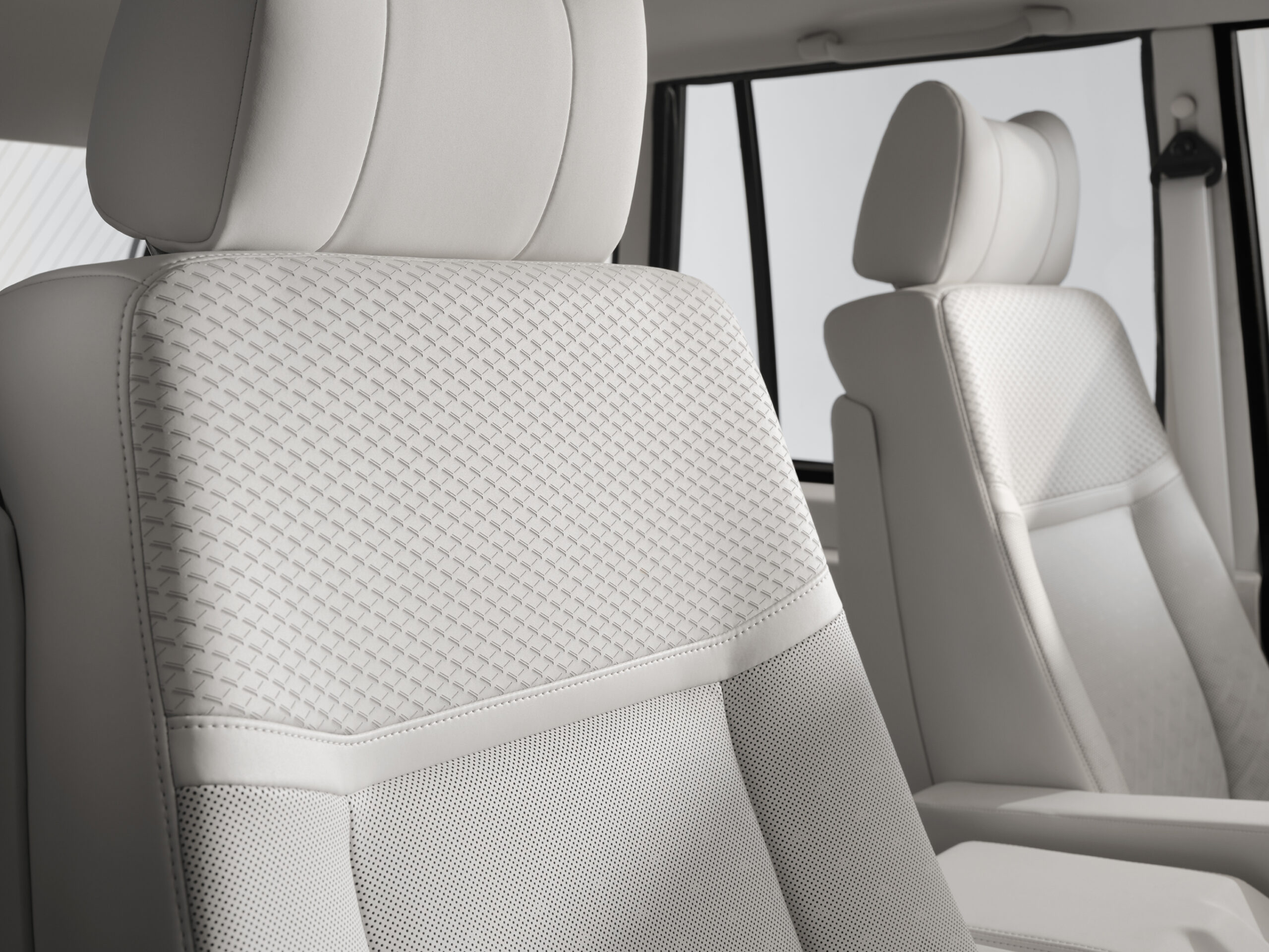 CLASSIC SEAT DETAIL 02a FINAL LR 72dpi scaled