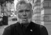 Rock and Smoke – Metallica, Motorcycles And The Craft Behind Cigars