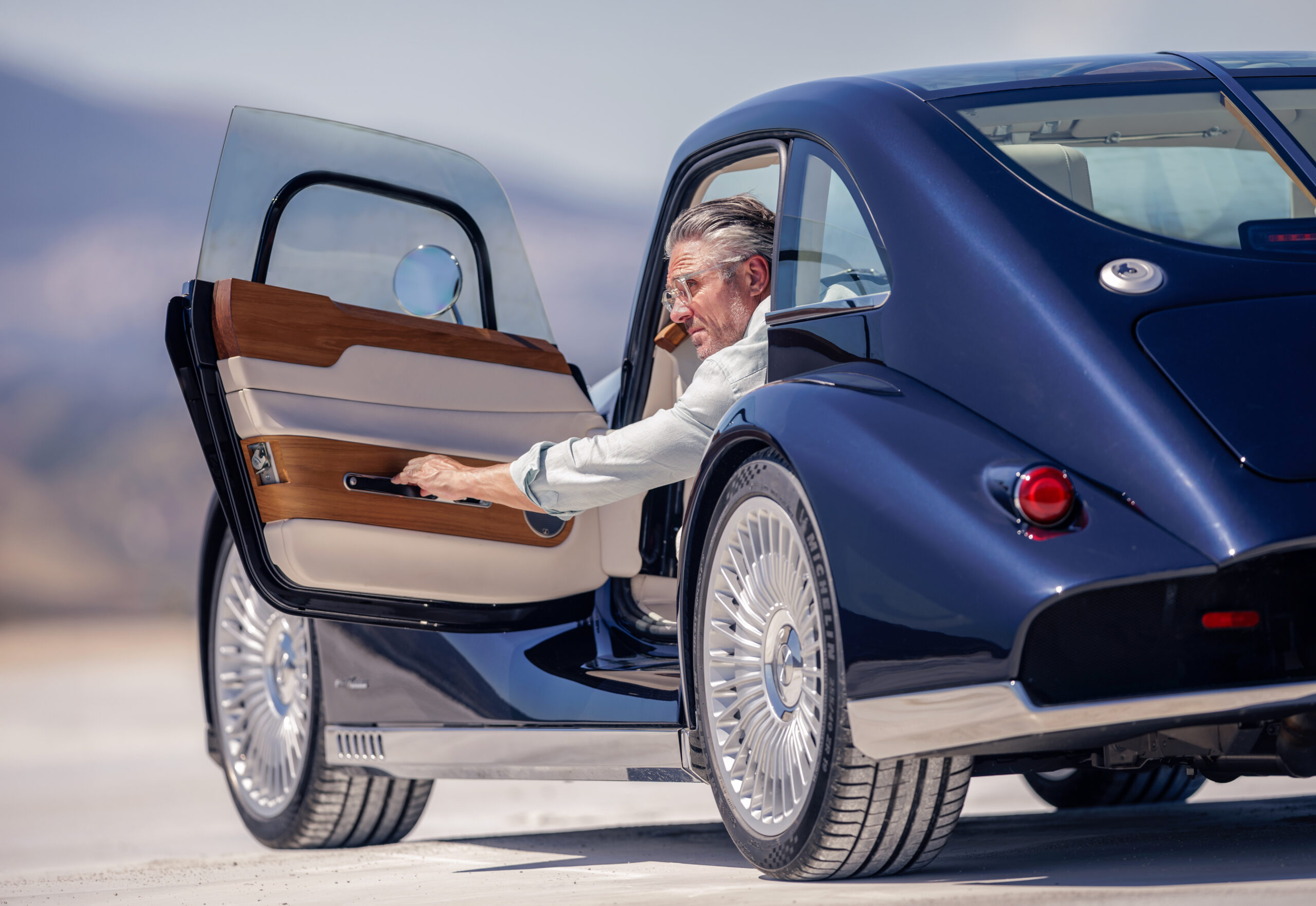 Morgan Midsummer Coupe Lifestyle 012 scaled