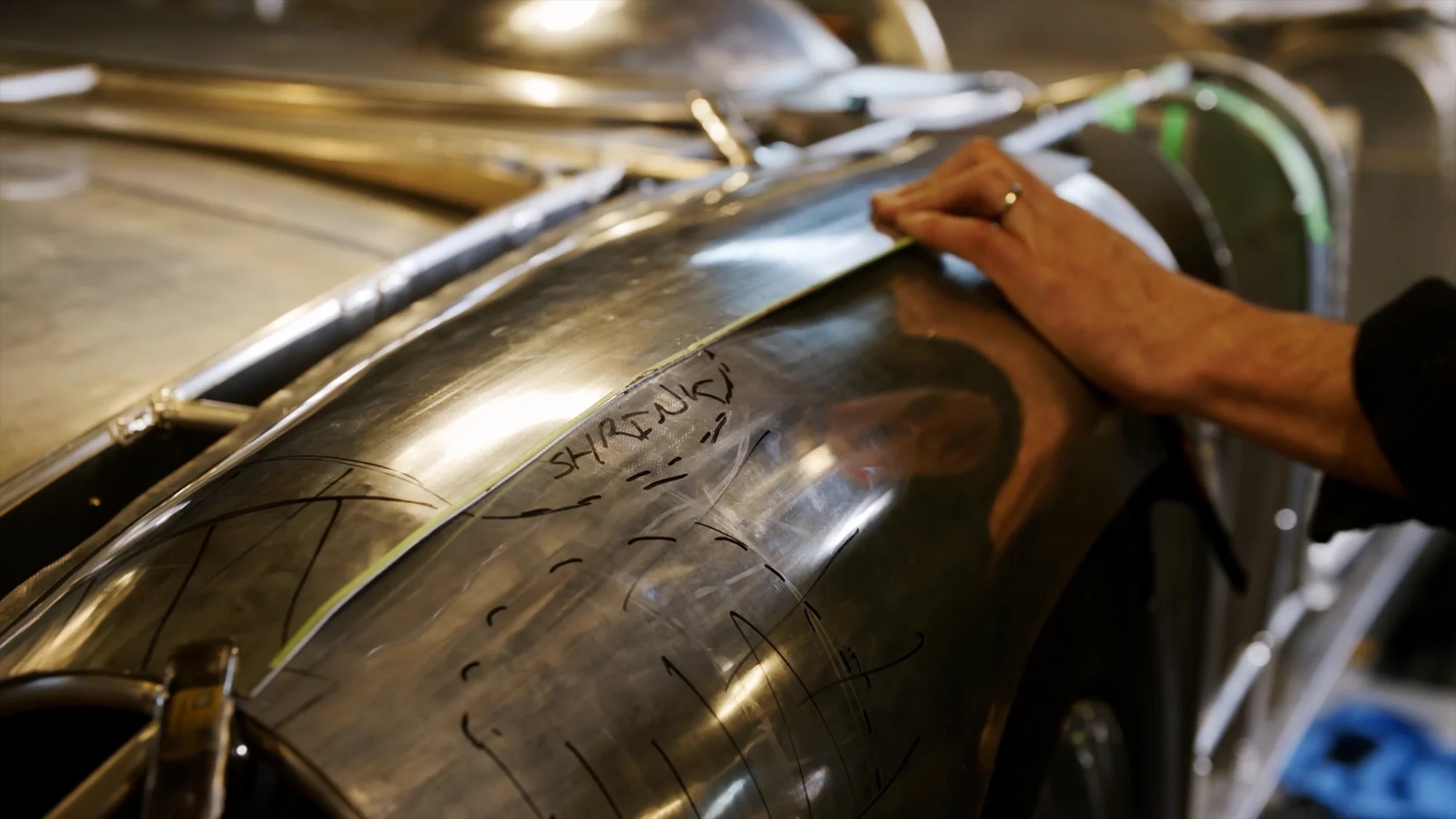 Metal Shaping Masterclass: Runge Cars 5 Runge Film Photo 23.png Kopie