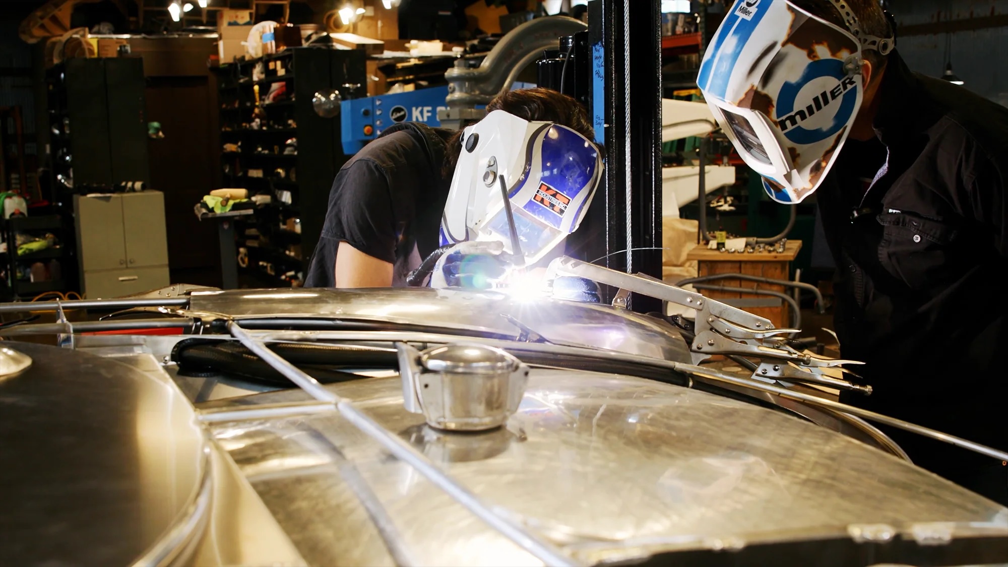Metal Shaping Masterclass: Runge Cars 3 Runge Film Photo 25.png Kopie