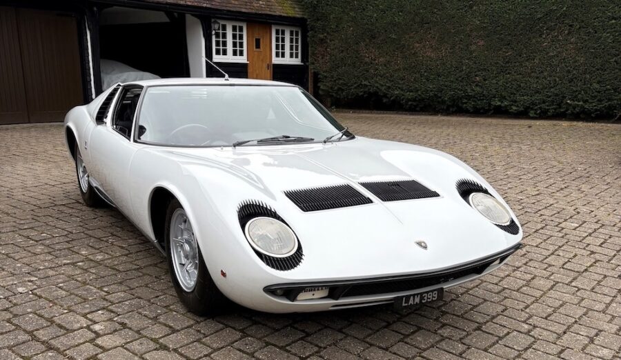 Salon Privé Announces All White Car Display