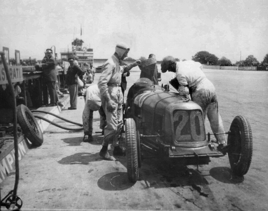 The Motorsport Scrapbook (82)