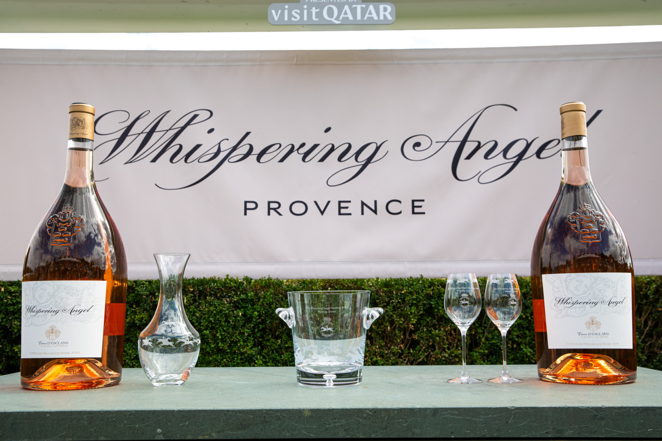 Goodwood Renews Long-Standing Partnership With Veuve Cliquot 2 Whispering Angel at Qatar Goodwood Festival 2025. Ph. by Matt Dunkinson. 3 scaled