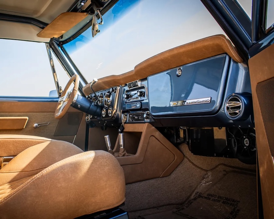 1969 Chevy K5 Blazer Restomod By Iconic 12 the admiral interior 04