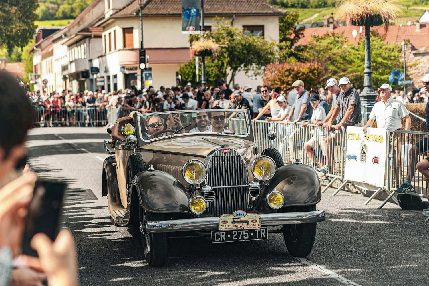 16 BUGATTI Molsheim Festival