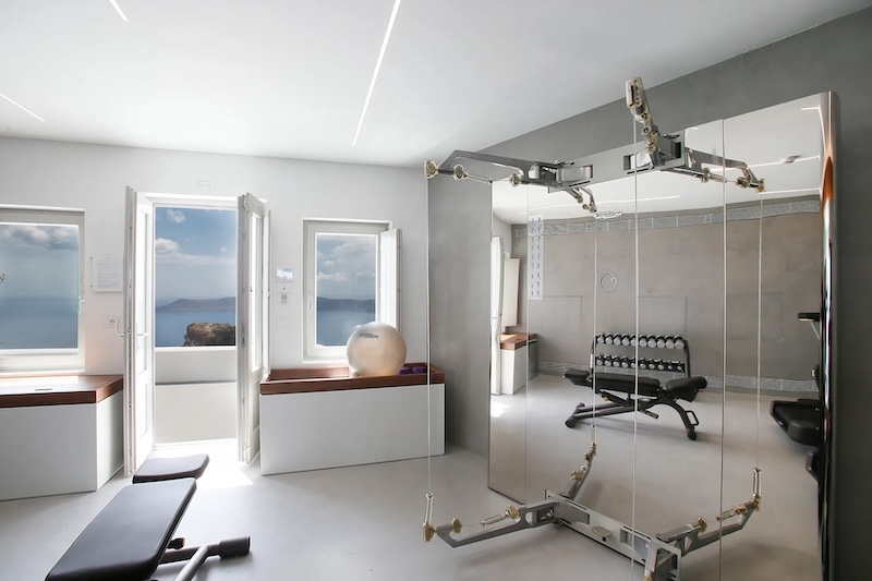 Grace Boutique Hotel Santorini 13 SAN Fitness Center 2016 001.jpg