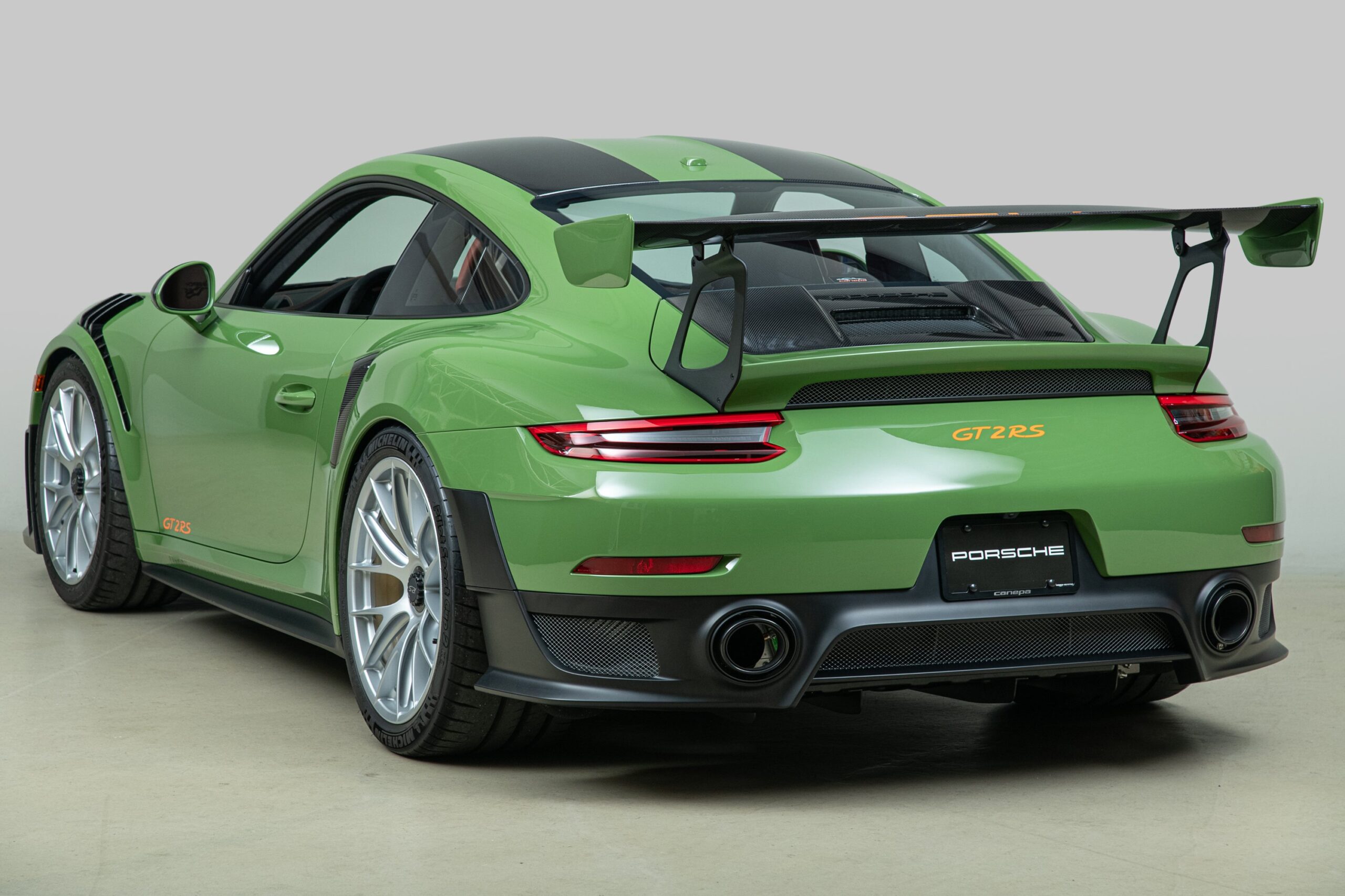2019 Porsche 911 GT2 RS 4 3 5 scaled
