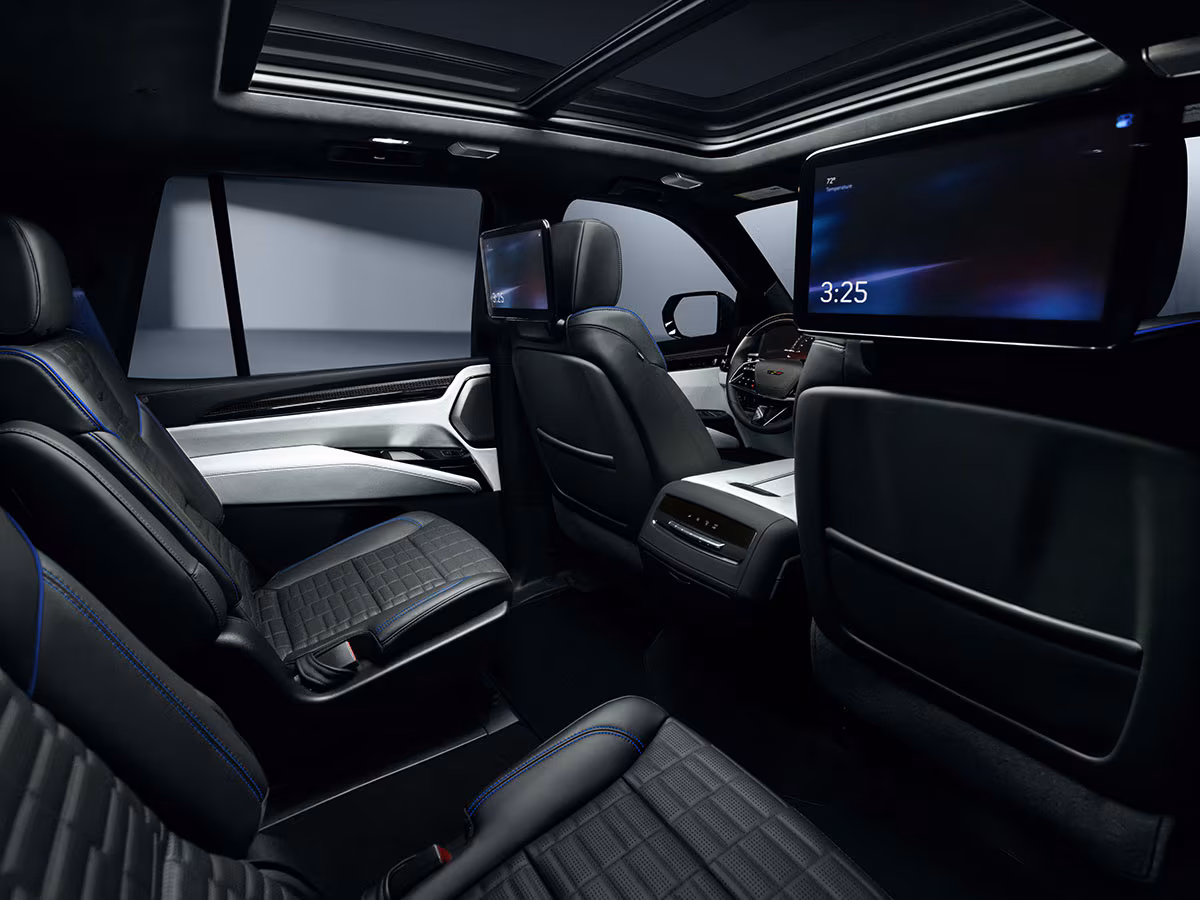 2027 Cadillac Escalade V-Series Supercharged Sports SUV 10 5 2