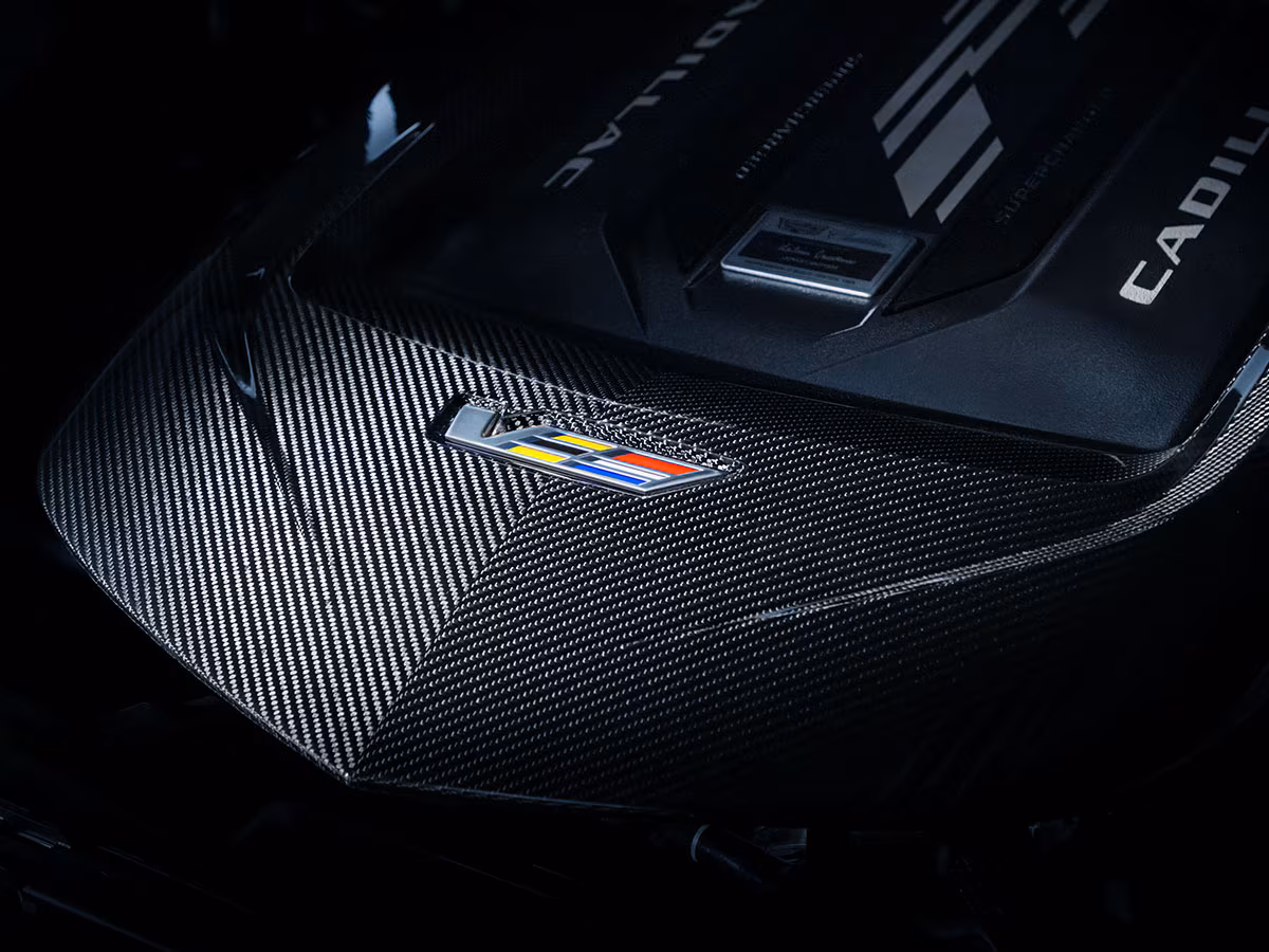 2027 Cadillac Escalade V-Series Supercharged Sports SUV 3 9 1