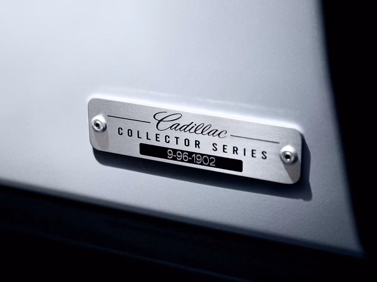 2027 Cadillac Escalade V-Series Supercharged Sports SUV 11 9