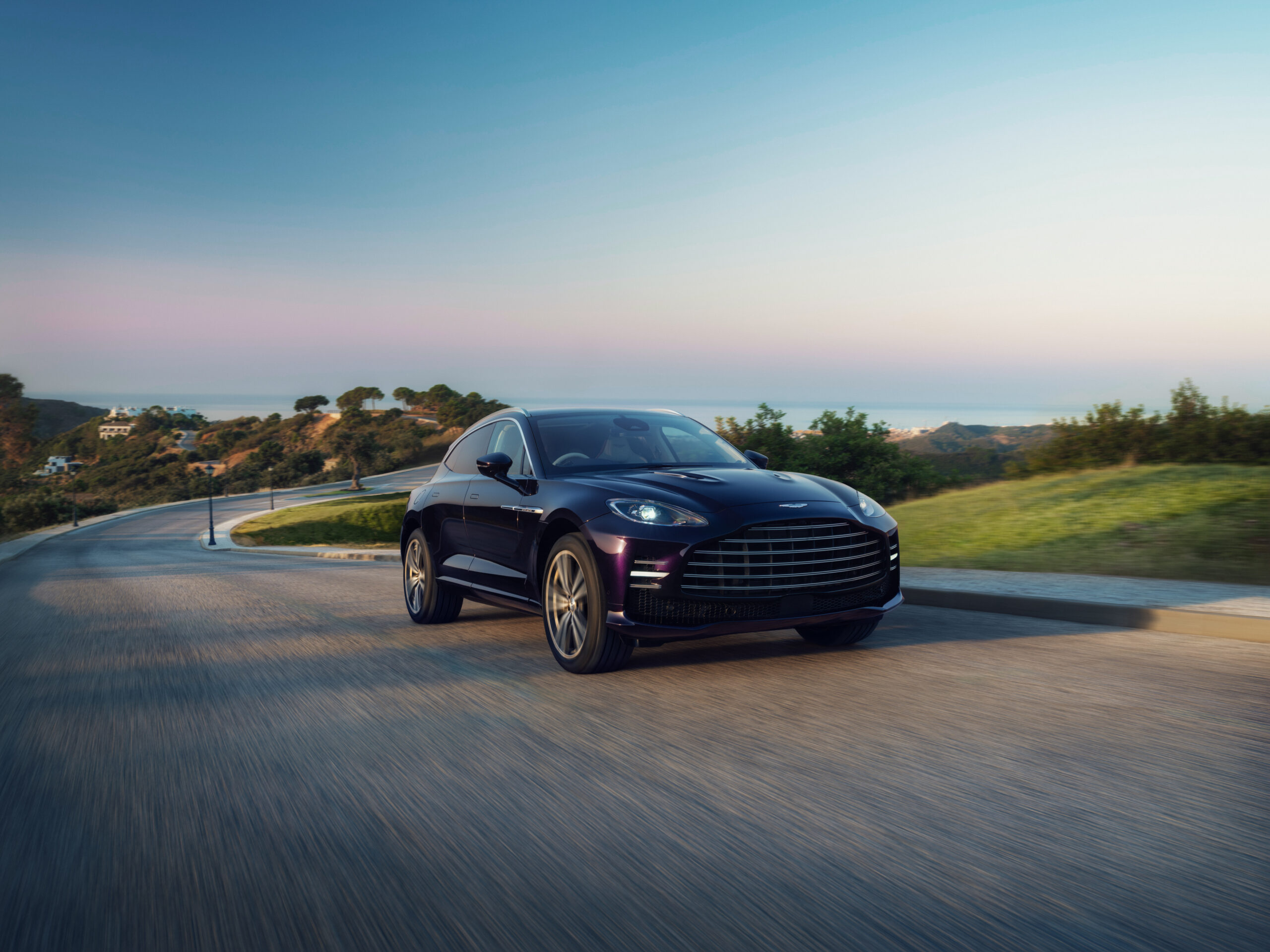Aston Martin DBX GT 8 scaled
