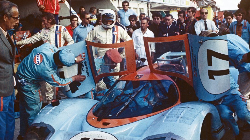 Porsche Congratulates Derek Bell On His 85th Birthday 3 thumbnail.cgi 3